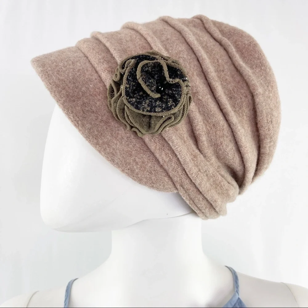 DEDO C&C Light Brown 100% Wool Bucket Hat with Flower Applique One Size - Picture 1 of 7